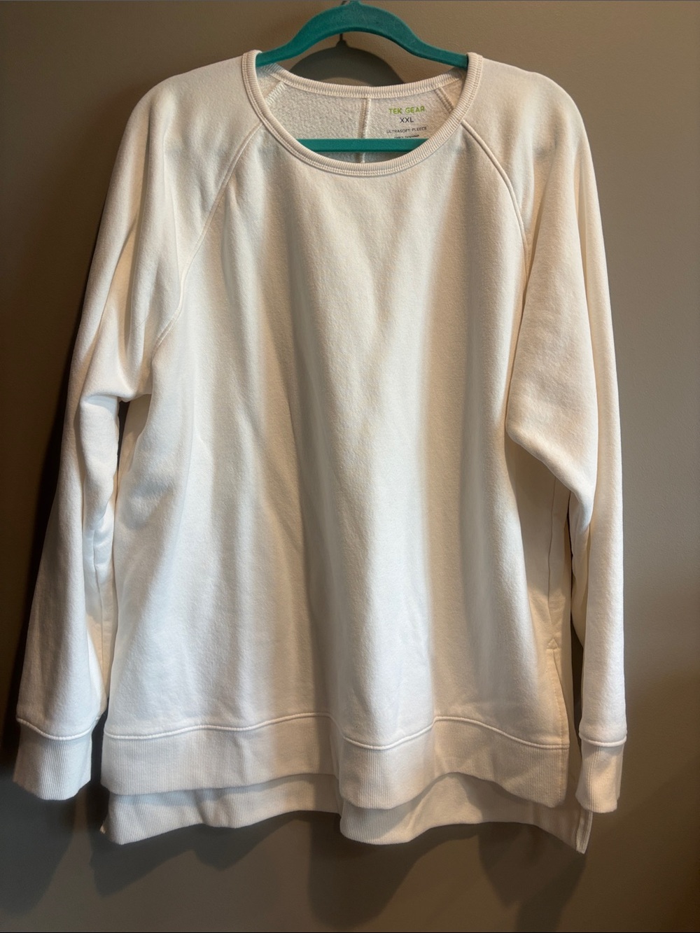 tek gear Off White Women's Pullover Sweatshirt